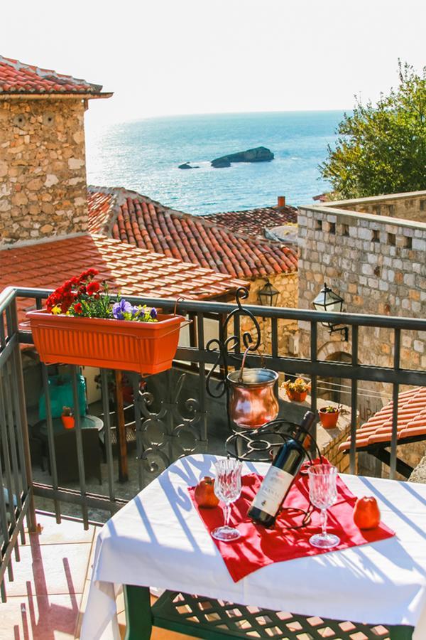Bed and Breakfast Sunset Old Town Ulcinj Esterno foto