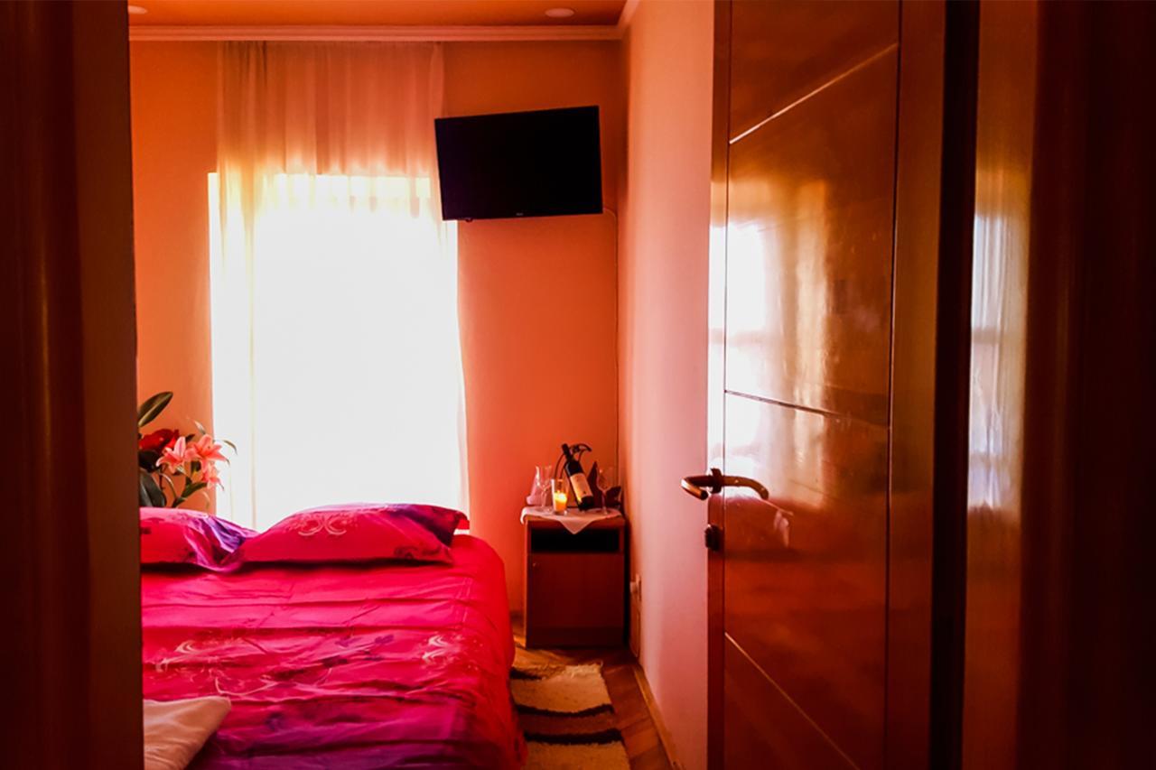 Bed and Breakfast Sunset Old Town Ulcinj Esterno foto